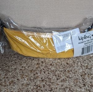 Kipling Banana pencil case